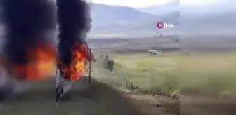 Adana'da iş makinesi alev alev yandı