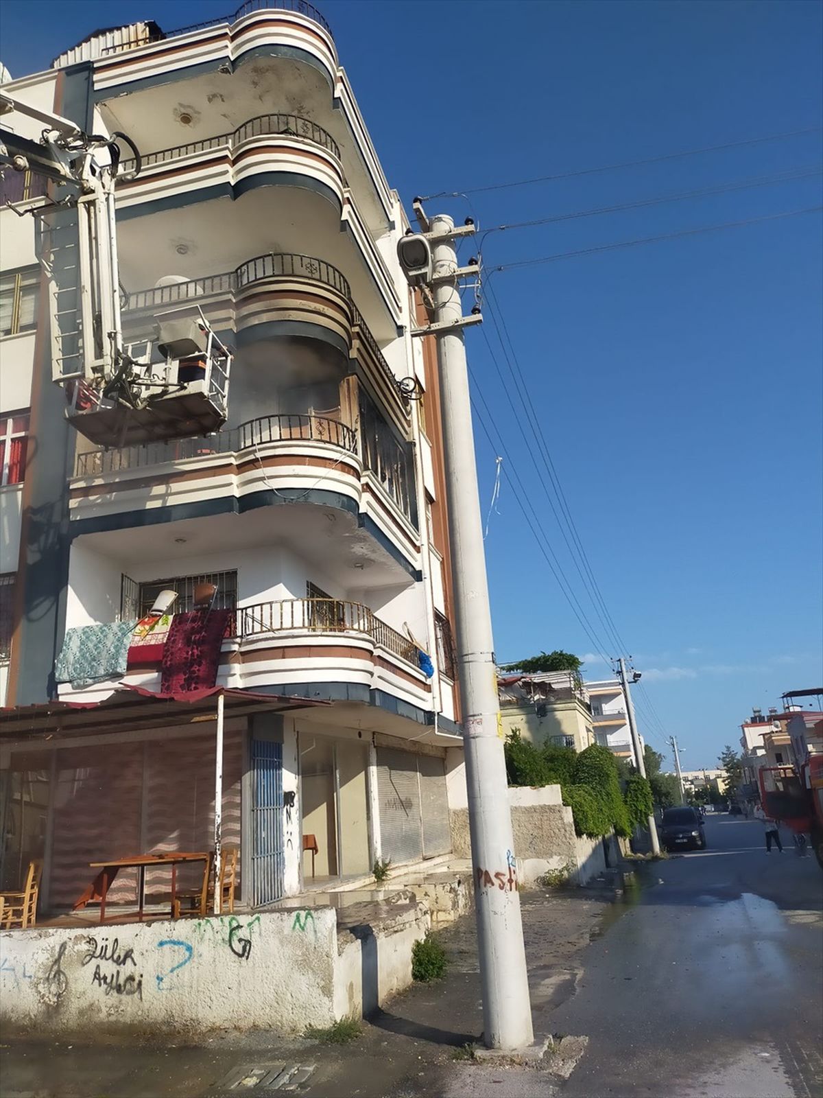 Mersin\'de çıkan ev yangını söndürüldü