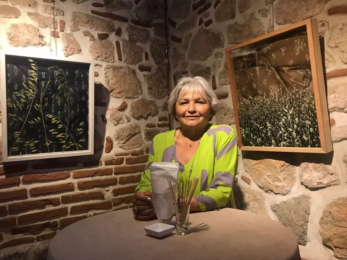 Ressam Sema Boyancı\'nın \'Göç\' Temalı Sergisi Kethüda Hüsrev Hamamı\'nda Açıldı