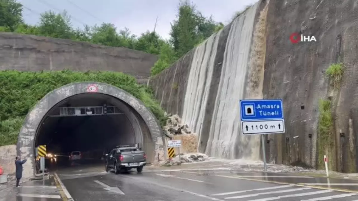 Bartın'da Tünel Girişinde Şelale Oluştu