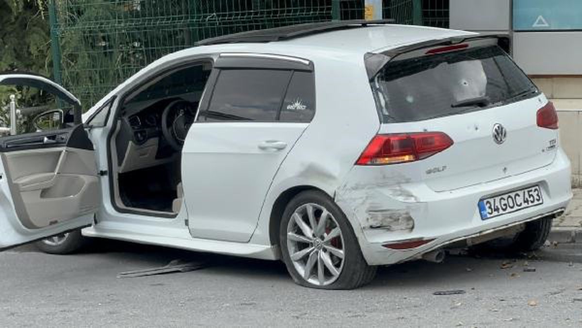 Ümraniye\'de Otomobile Silahlı Saldırı: Sürücü Yaralandı