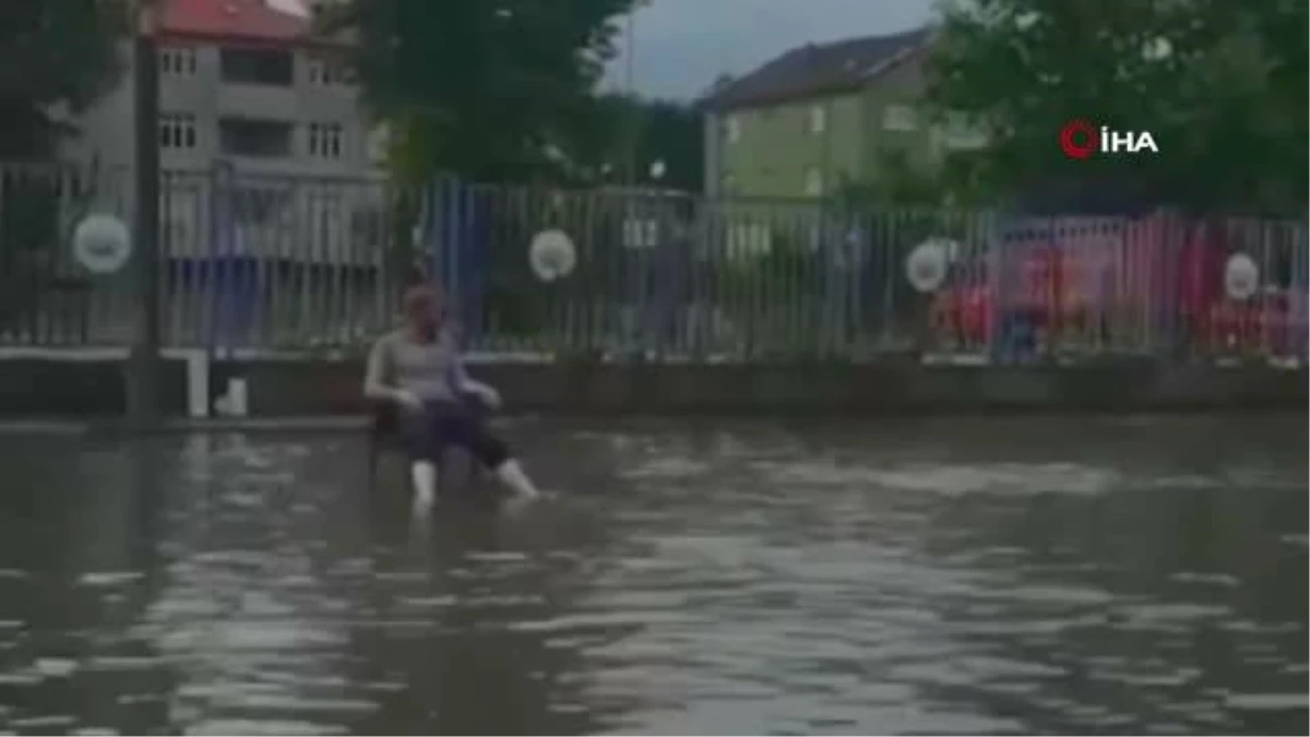 Zonguldak\'ta Şiddetli Yağmur Sonrası Yollar Sular Altında Kaldı