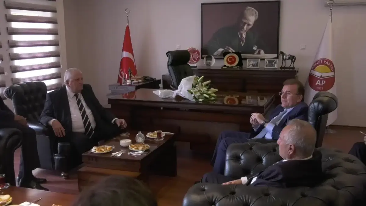 Adalet Partisi ve Doğru Parti Birleşme Kararı Aldıklarını Açıkladı.