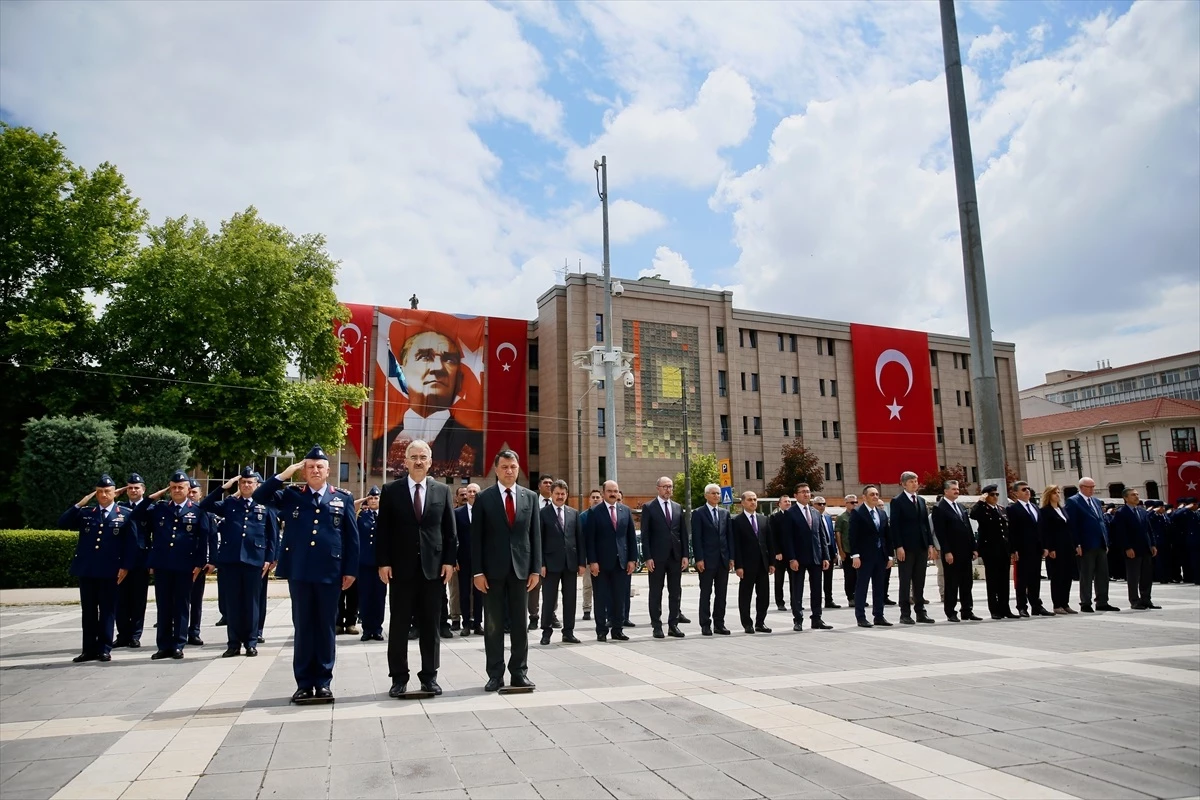 Atatürk\'ün Eskişehir\'e İlk Gelişinin 103. Yıl Dönümü Törenle Kutlandı