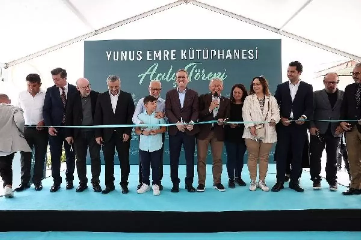 Başakşehir\'de Yunus Emre Kütüphanesi hizmete açıldı