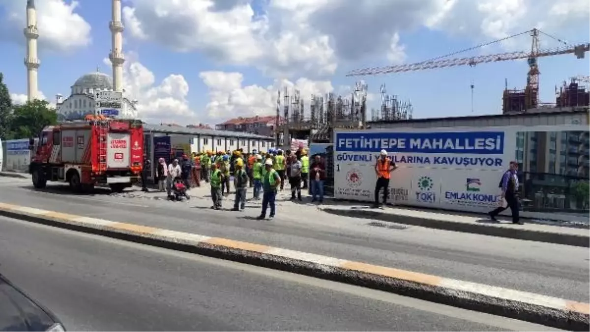 Beyoğlu\'nda İnşaat Alanında Çalışan İşçi Vincin Demiri Tarafından Yaralandı