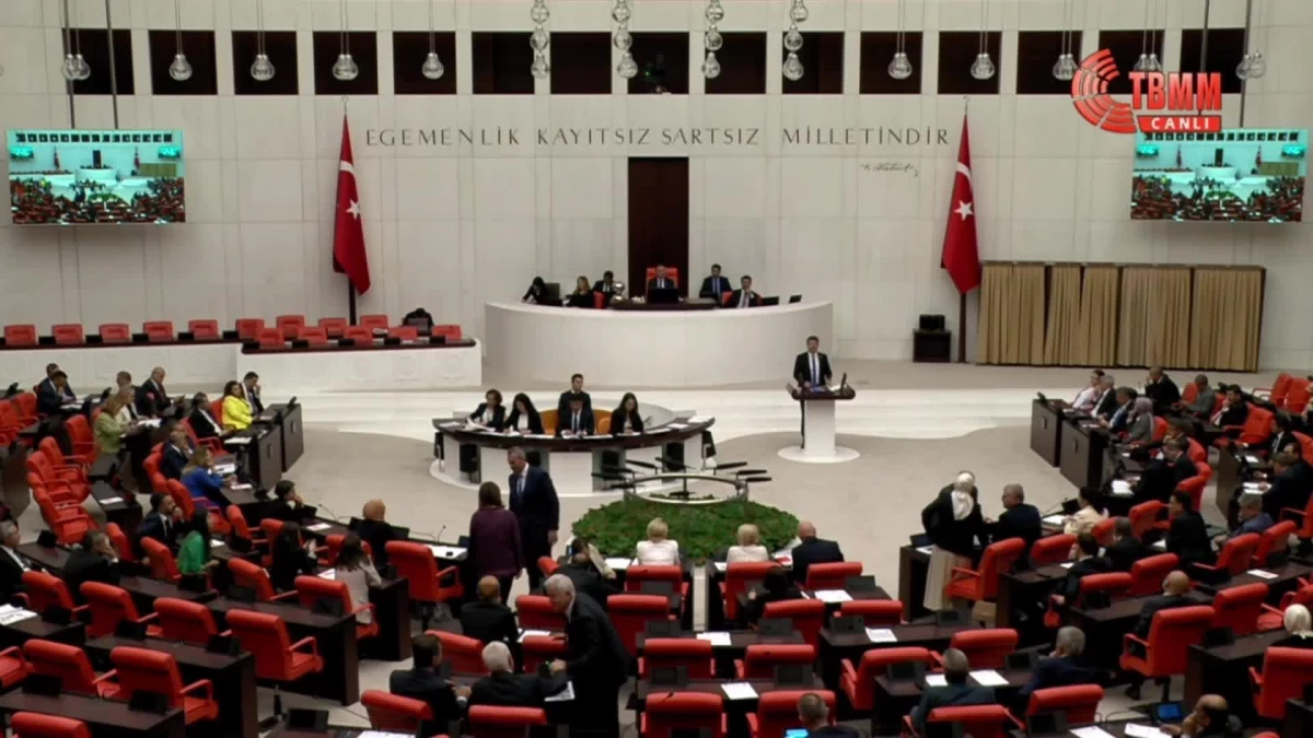 CHP\'nin Kaçak Eğitim Merkezlerinin Araştırılması Önerisi TBMM\'de AKP ve MHP\'li Milletvekillerin Oylarıyla Reddedildi