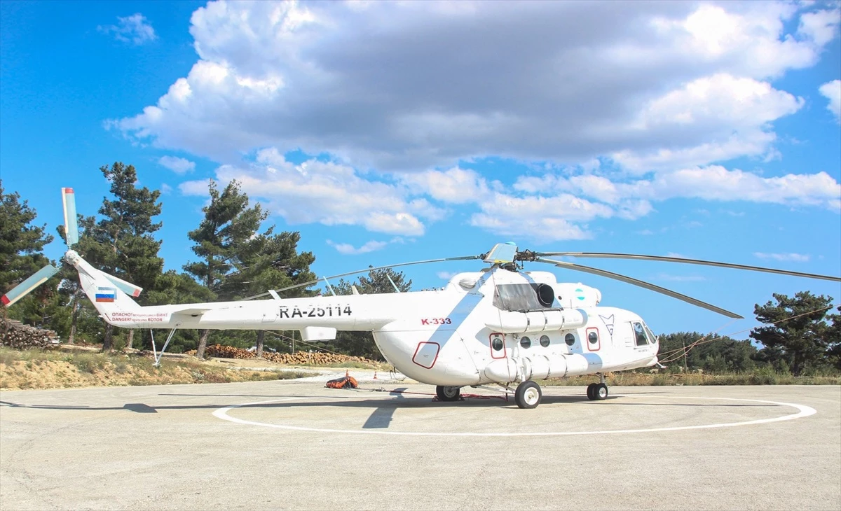 Mersin\'in Gülnar ilçesinde orman yangınlarına mücadele için 2 helikopter konuşlandırıldı