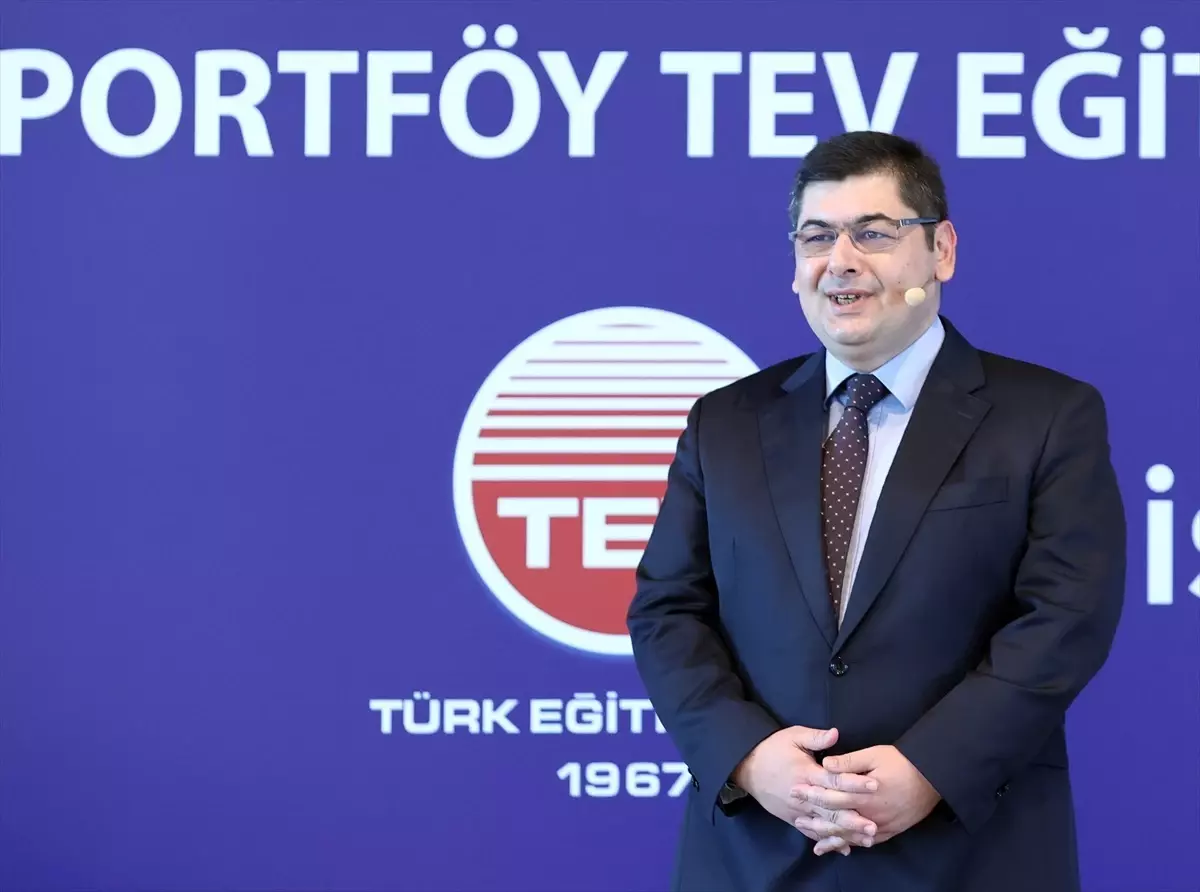 İş Portföy TEV Eğitime Destek Serbest Fon, gençlerin eğitimine sürdürülebilir katkı modelini getiriyor