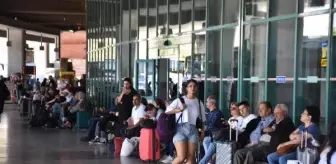 İzmir Otogarı'nda Kurban Bayramı öncesi yoğunluk