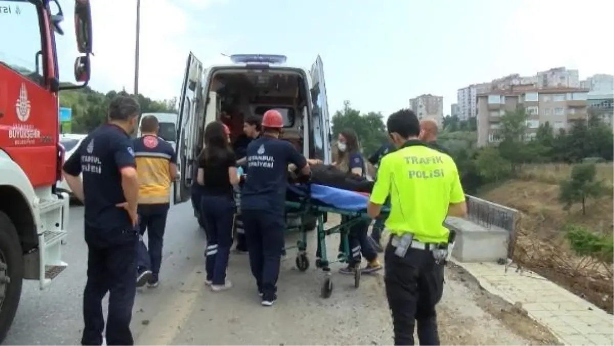 Kartal'da otomobil su kanalına uçtu: 1 yaralı
