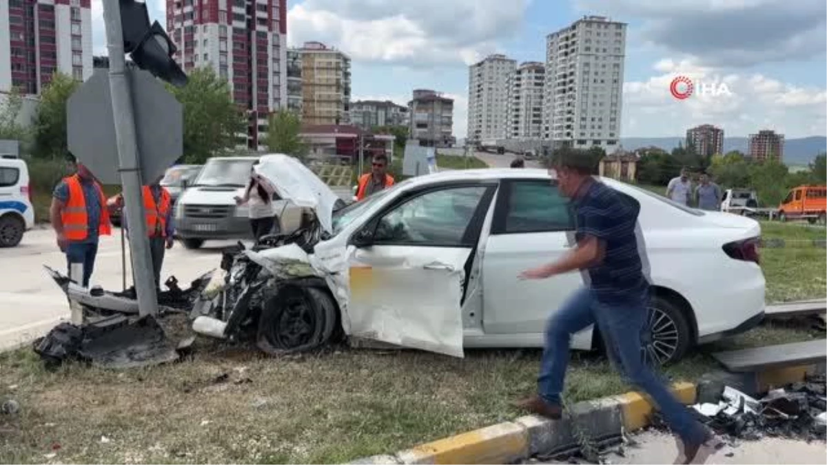 Kastamonu\'da iki ayrı trafik kazasında 6 kişi yaralandı