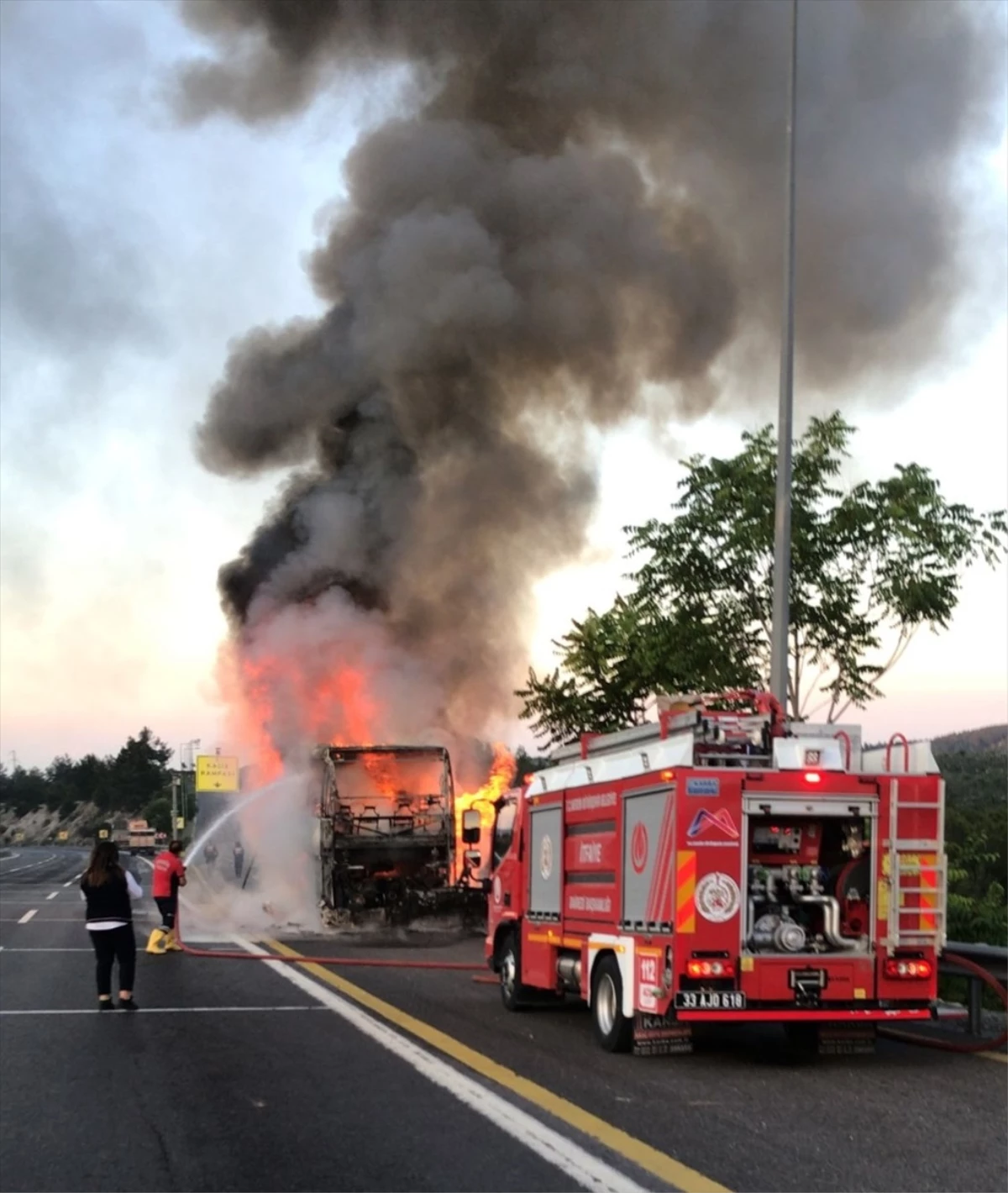 Mersin\'de yolcu otobüsünde çıkan yangın söndürüldü