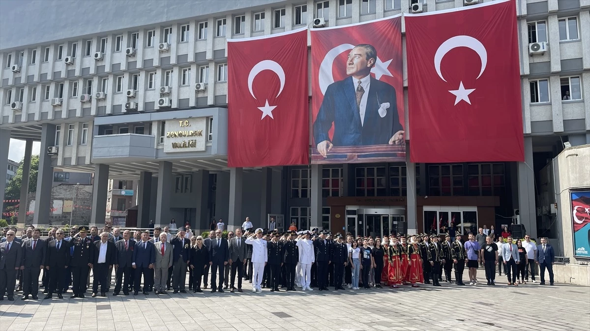 Zonguldak\'ın Kurtuluşu ve Uzun Mehmet Anıldı