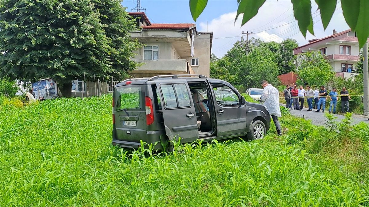 Zonguldak\'ta av tüfeğiyle ateş edilen araçta 1 kişi hayatını kaybetti
