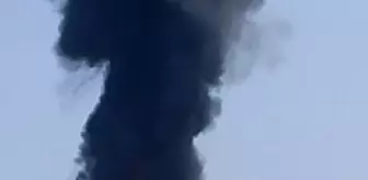 Bursa'da Kimyasal Maddelerin Bulunduğu İşletmede Yangın Çıktı