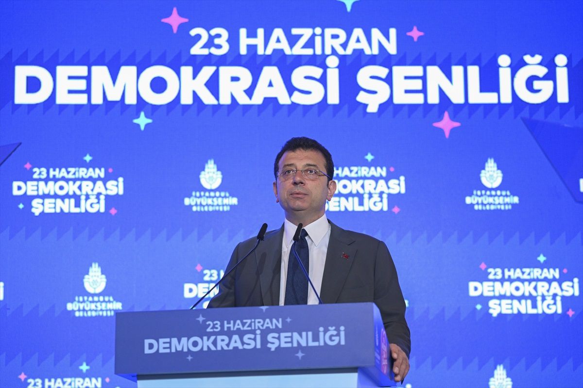 İBB Başkanı İmamoğlu, gazetecilerin gündeme ilişkin sorularını yanıtladı Açıklaması