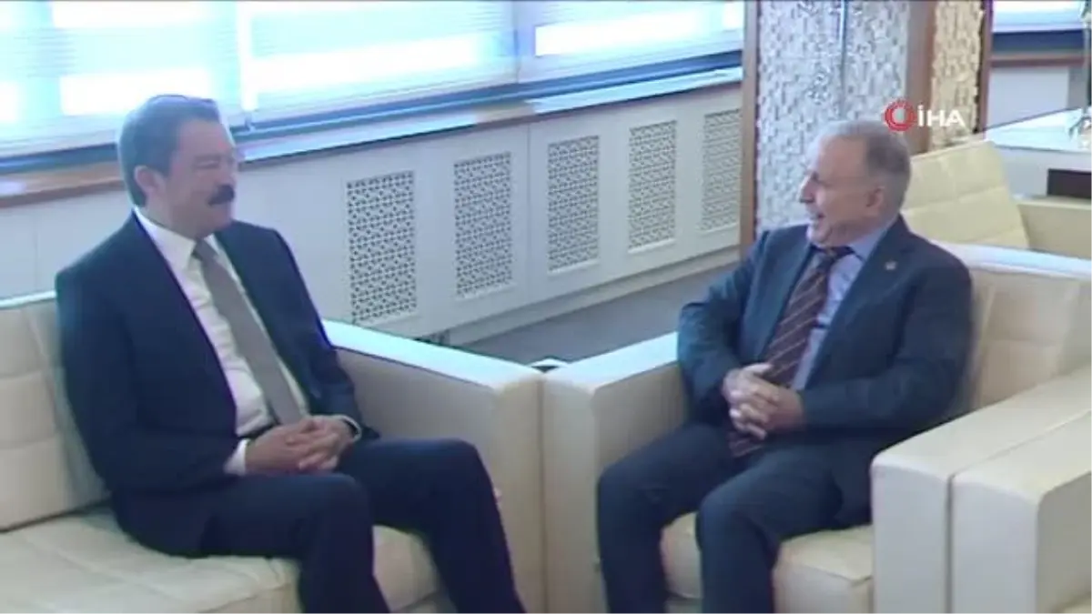 İYİ Parti Yozgat Milletvekili Kayalar, İhlas Medya Grubu Ankara Temsilcisi Kahraman\'ı ziyaret etti