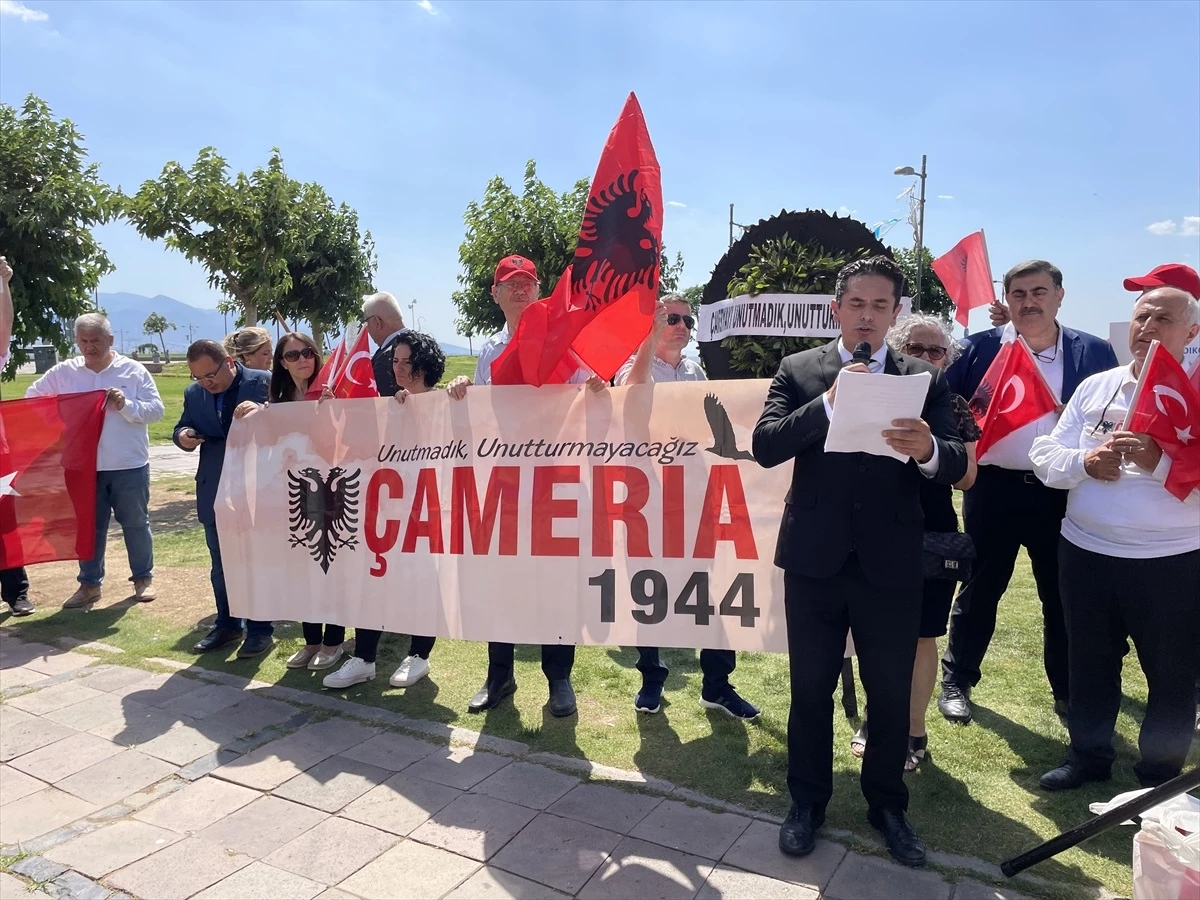 İzmir\'de Arnavut asıllı vatandaşlar Çamerya katliamını hatırlattı