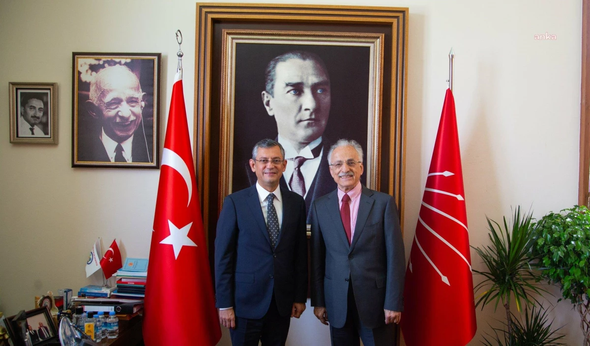 Murat Karayalçın, CHP Grup Başkanı Özgür Özel\'i ziyaret etti