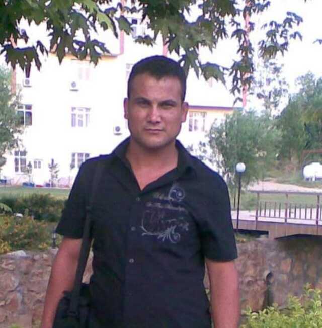 Sokakta yürüyen kadına laf atan gence müdahale eden esnaf canından oldu Sokakta yürüyen kadına laf atan gence müdahale eden esnaf canından oldu