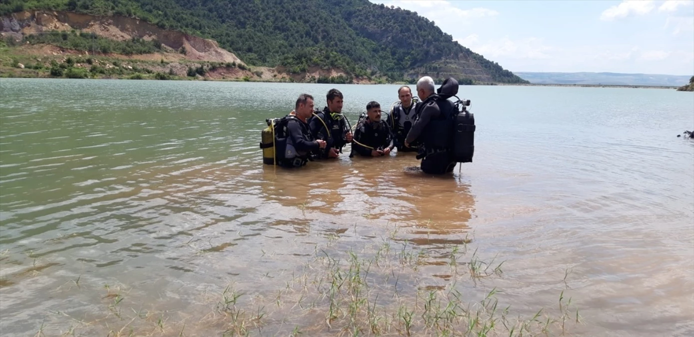 Amasya Belediyesi Su Altı Arama Kurtarma Timi Eğitimlerine Devam Ediyor