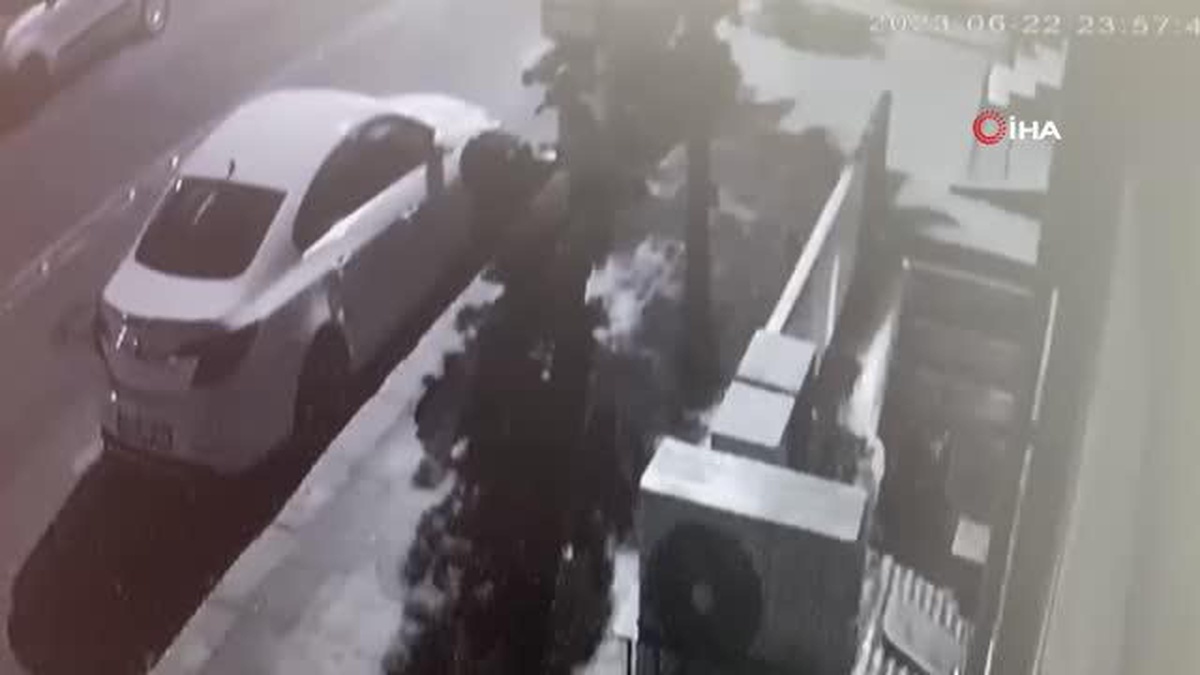 Gaziosmanpaşa\'da Kuş Lokaline Silahlı Saldırı: 1 Ölü, 5 Yaralı