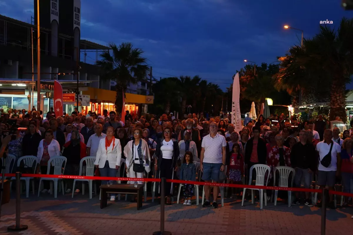 8. Geleneksel Ayvalık Deniz, Kum, Güneş ve Halk Dansları Festivali Sona Erdi