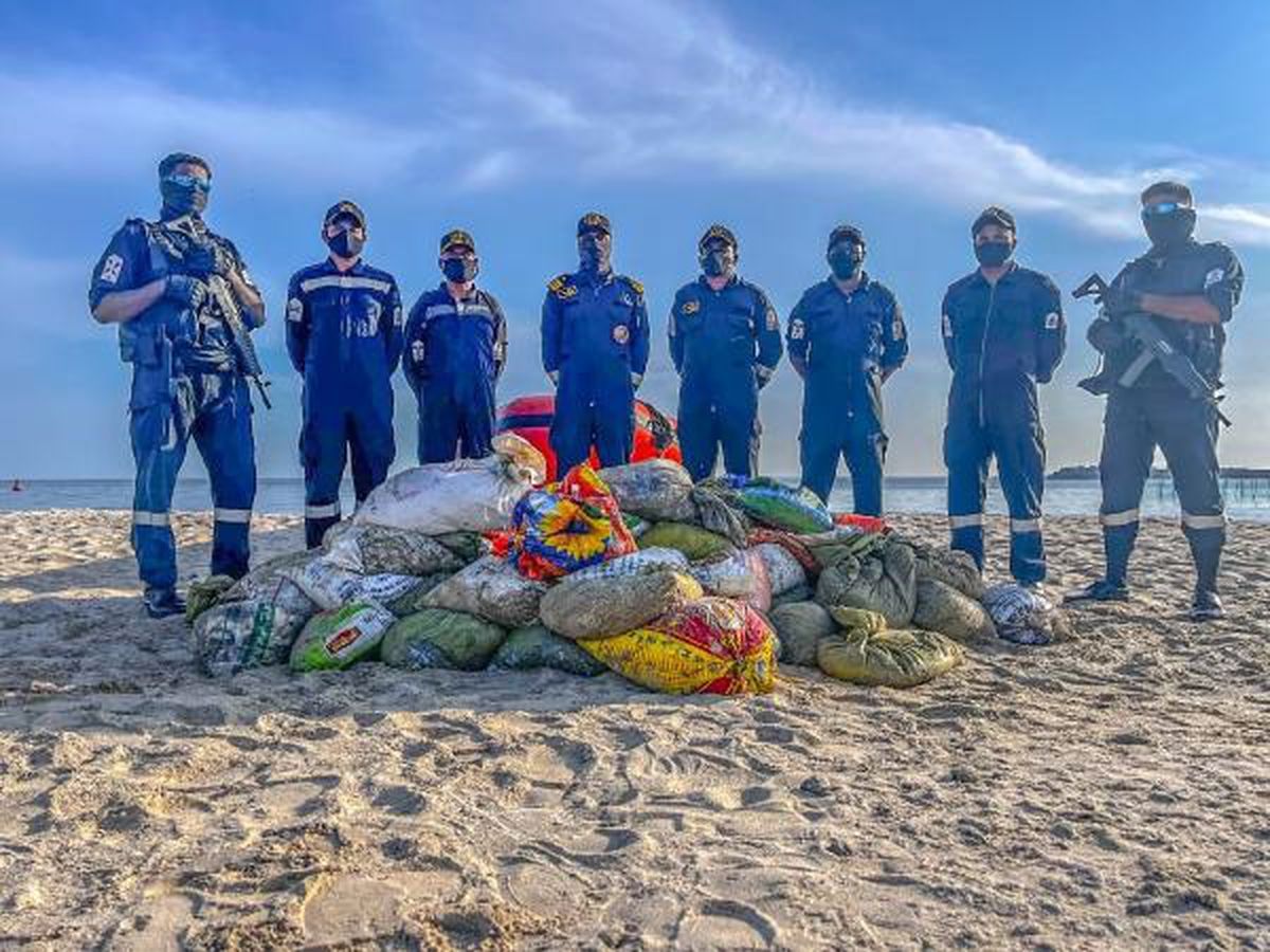 Hindistan Sahil Güvenliği, Tamil Nadu'da 1137 kilogram yasaklı deniz hıyarı ele geçirdi