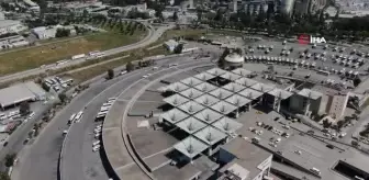 İzmir Otogarı'nda Bayram Yoğunluğu: Otobüs Firmalarından Ek Sefer Yoğunluğu