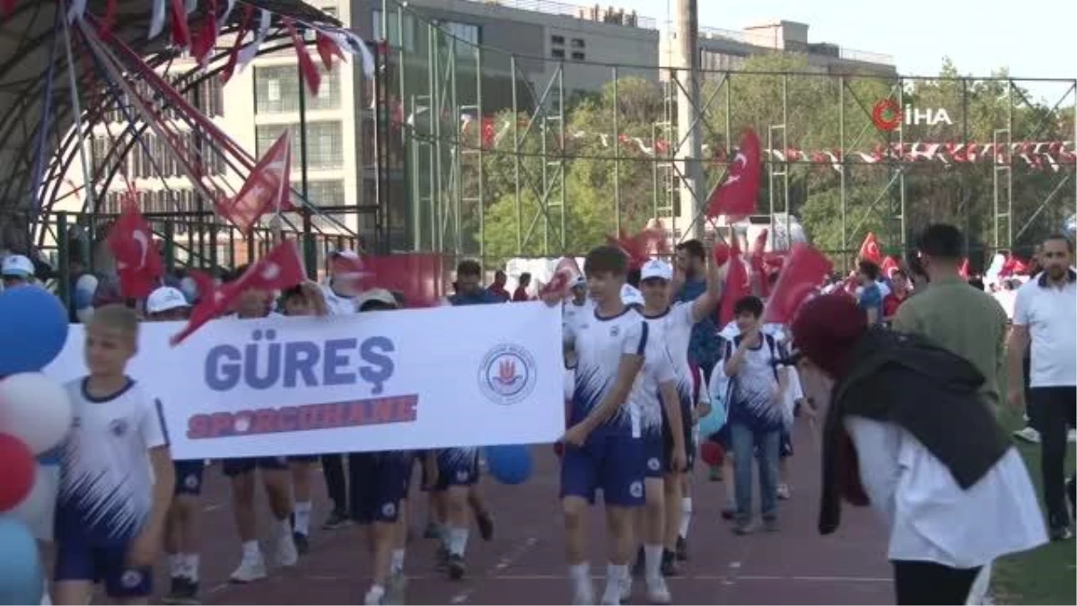 Kağıthane\'de Yaz Spor Okulları Açıldı