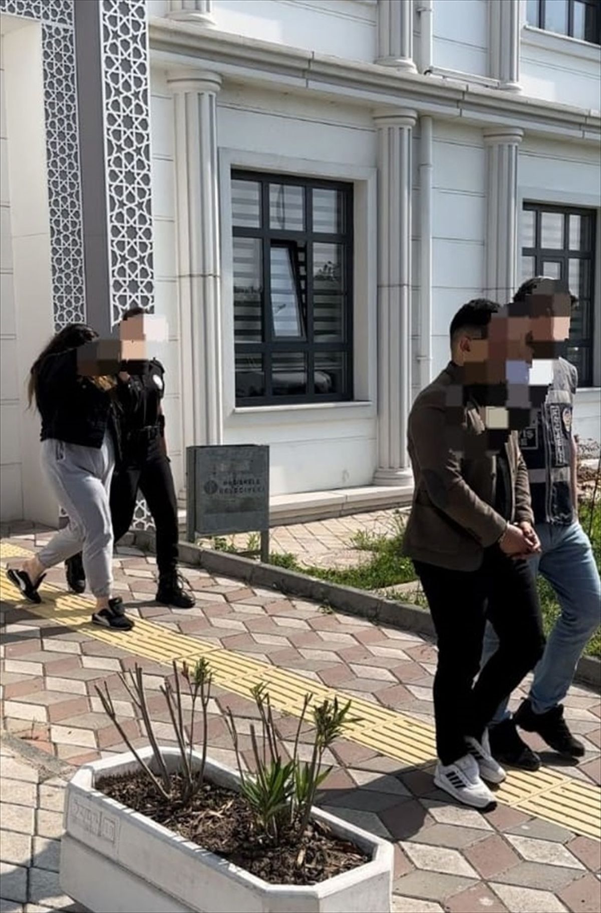 Kocaeli\'de Devre Mülk Dolandırıcılığı Operasyonu: 11 Tutuklama