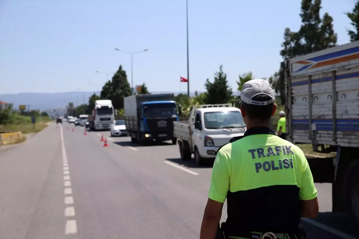 Aydın\'da Kurban Bayramı\'nda Trafik Denetimleri Yoğunlaştı