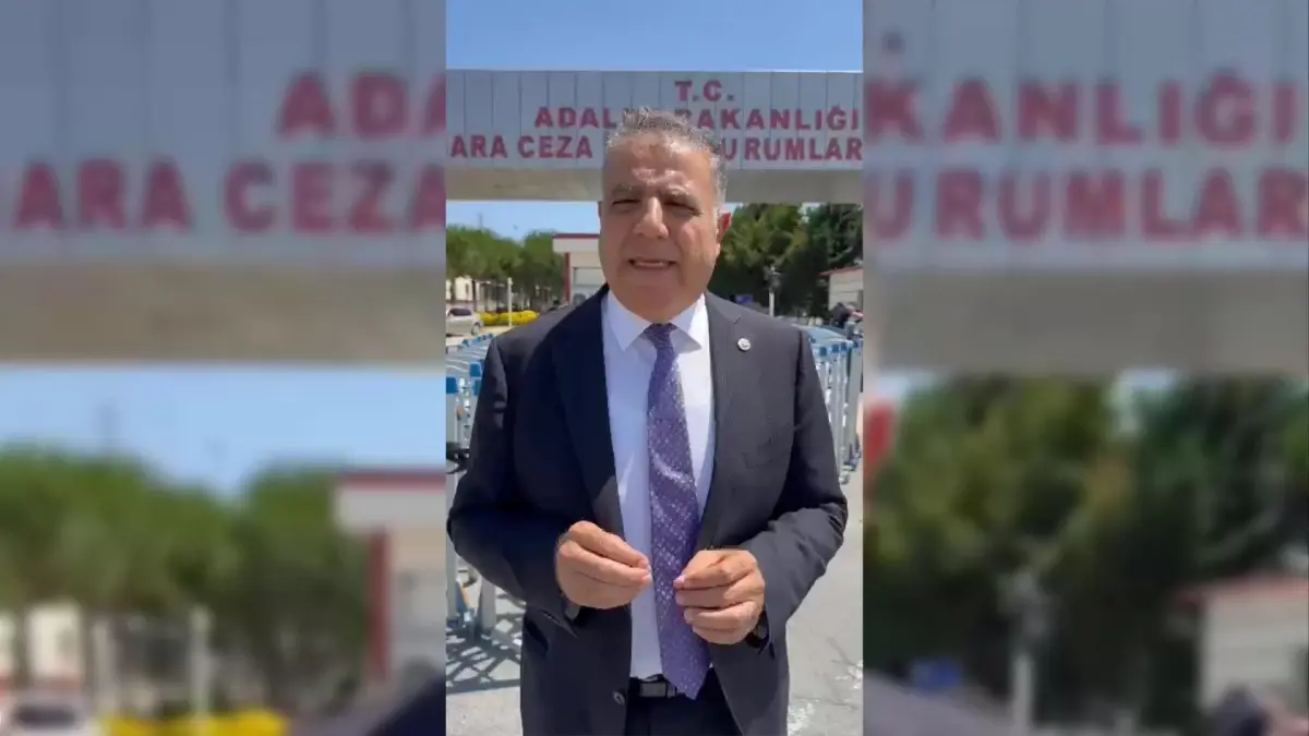 CHP Hatay Milletvekili Mehmet Güzelmansur, TİP\'ten Hatay Milletvekili seçilen Can Atalay\'ı cezaevinde ziyaret etti