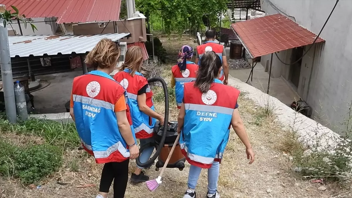 Samandağ\'da depremden etkilenen yaşlı ve engellilere Vefa Projesi kapsamında hizmet verildi