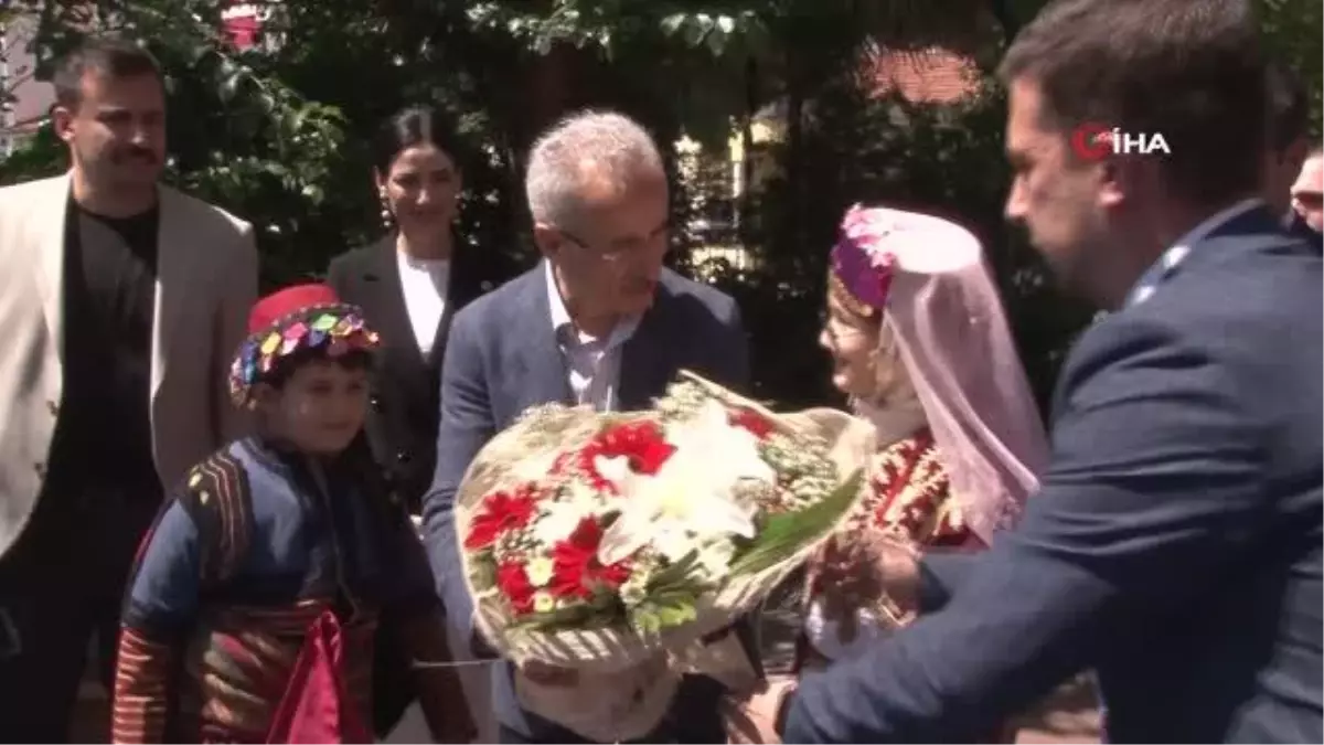 Ulaştırma ve Altyapı Bakanı Aydın Valisi ile Görüştü