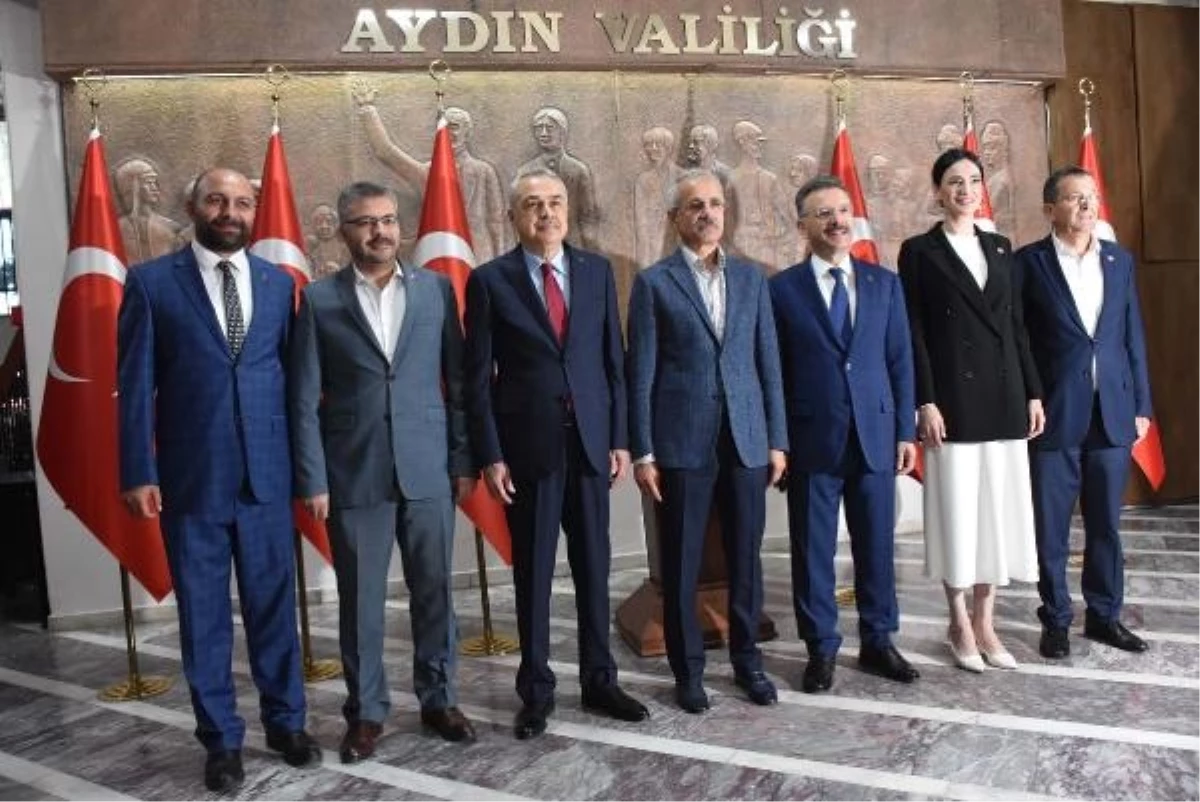 Ulaştırma Bakanı Uraloğlu: Aydın-Denizli Otoyolu\'yla 2,4 milyar liralık tasarruf sağlayacağız