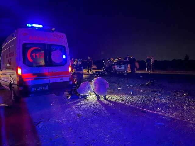 Gaziantep'te katliam gibi kaza: 6 kişi hayatını kaybetti Gaziantep'te katliam gibi kaza: 6 kişi hayatını kaybetti