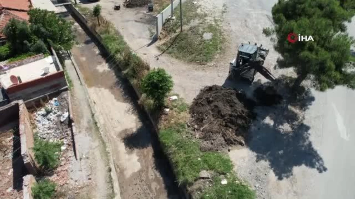 "İnsan atıkları dere yataklarını tıkayınca sel de kaçınılmaz oldu"