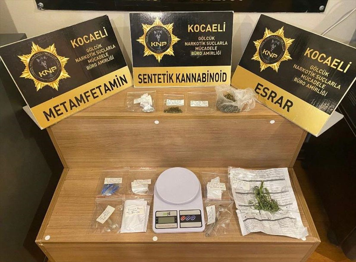 Kocaeli\'de Uyuşturucu Operasyonu: 4 Tutuklama
