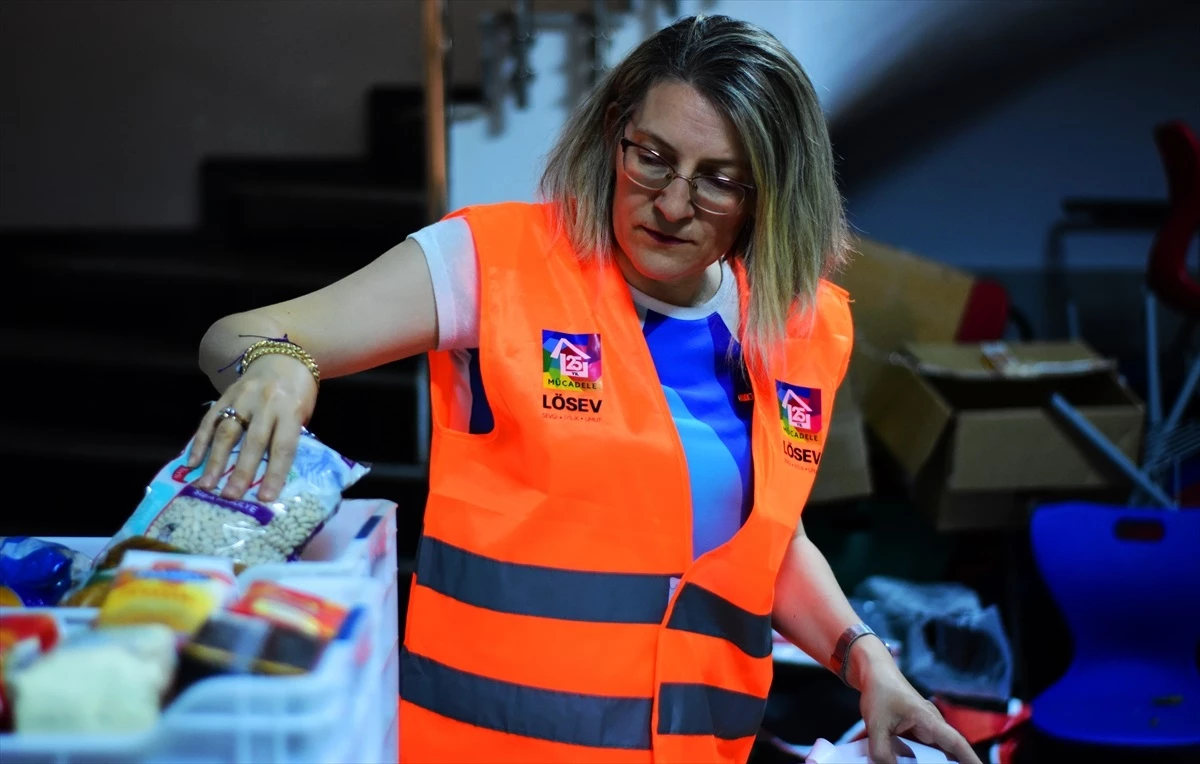 Lösemi hastası oğlunu iyileştiren anne, kanser hastalarına yardım etmeye devam ediyor