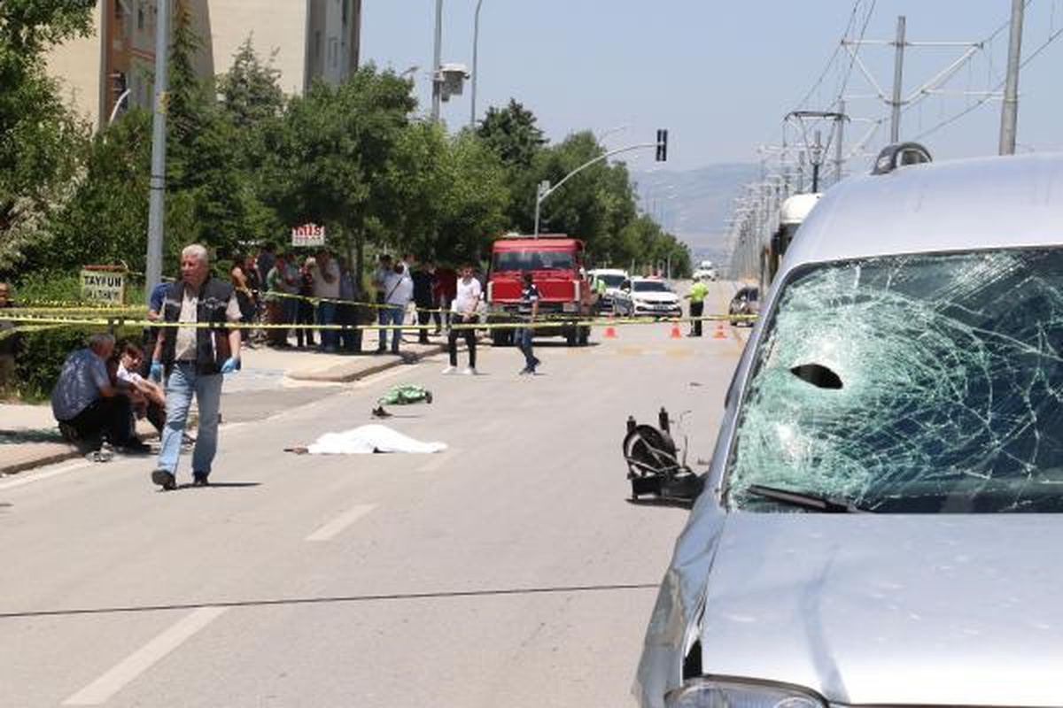 Eskişehir\'de Hafif Ticari Araç Yaya Yaşlı Adamı Çarptı: 1 Ölü
