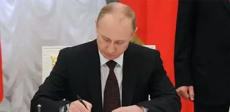 Putin, hüküm giymiş kişilere sözleşmeli askerlik imkanı tanıyan yasayı imzaladı