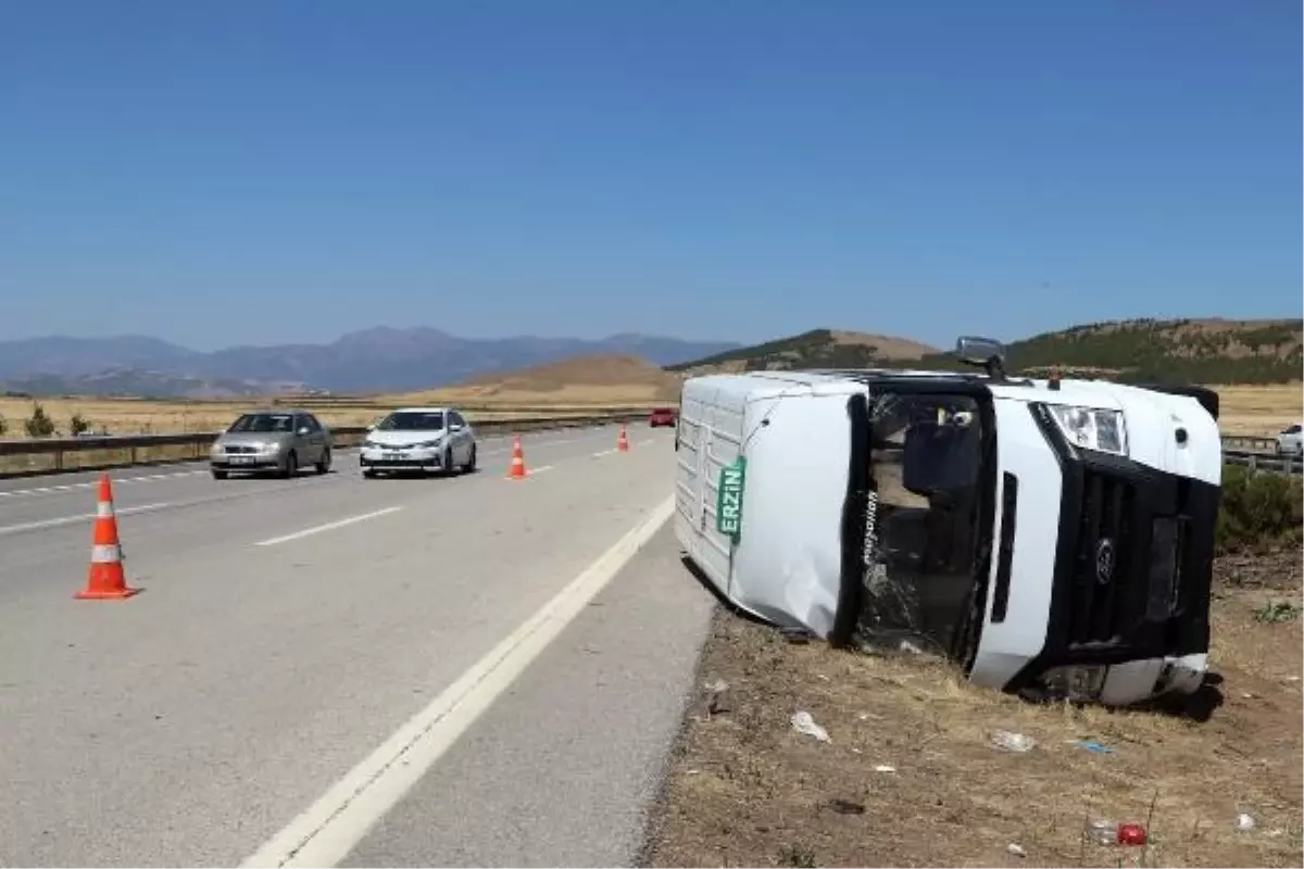 Gaziantep\'te minibüs devrildi: 13 Suriyeli tarım işçisi yaralandı