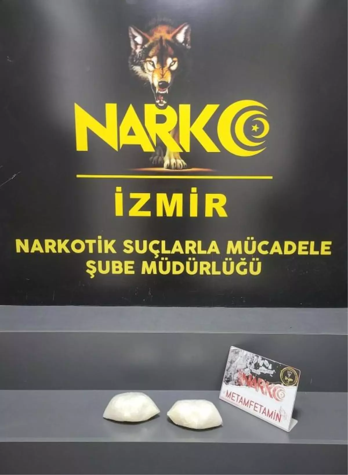 İzmir\'de Otobüs Terminalinde Metamfetamin Yakalandı