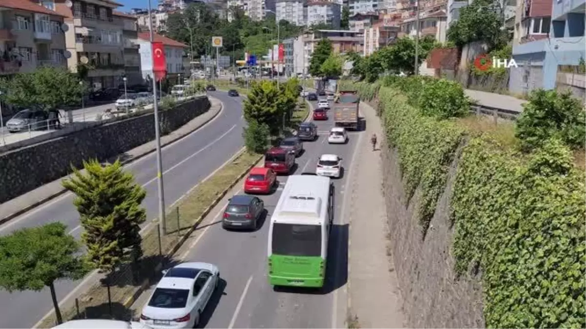 Zonguldak\'ta Bayram Tatili Öncesi Trafik Yoğunluğu