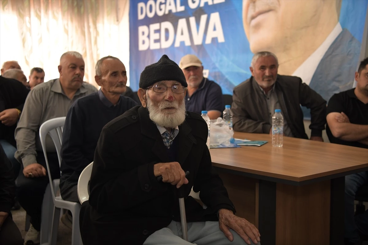 Kayseri Büyükşehir Belediye Başkanı, 97 yaşındaki vatandaşın işitme cihazı talebini yerine getirdi