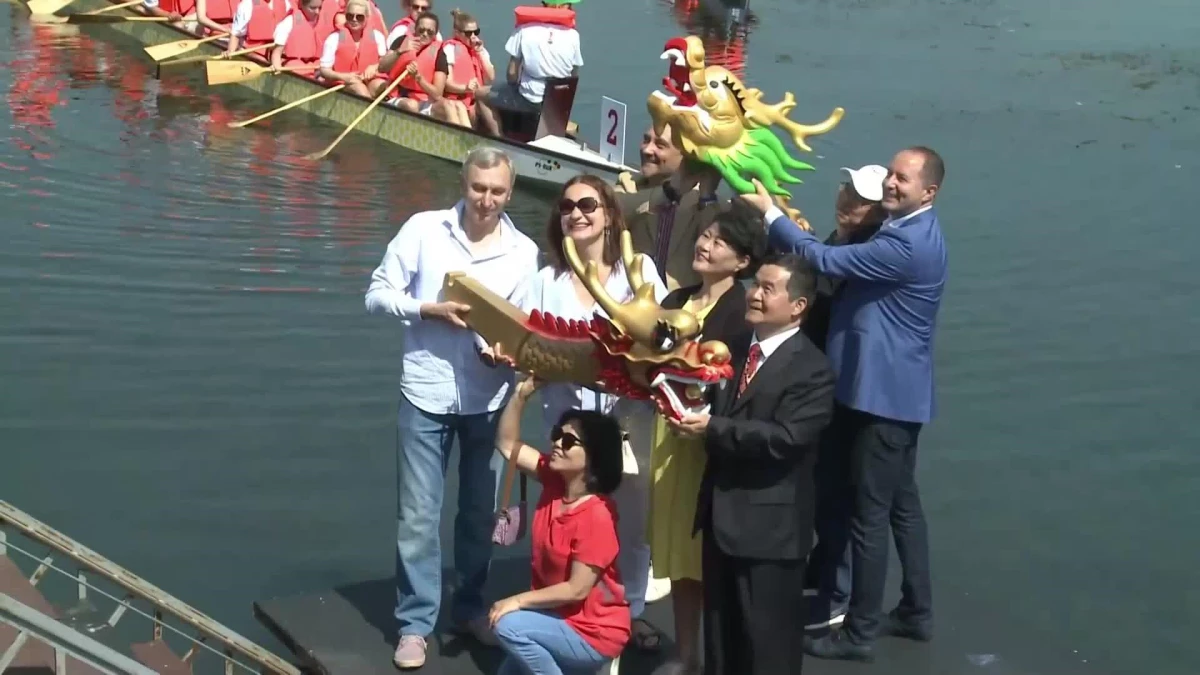 Bulgaristan\'da İlk Ejderha Teknesi Festivali Düzenlendi