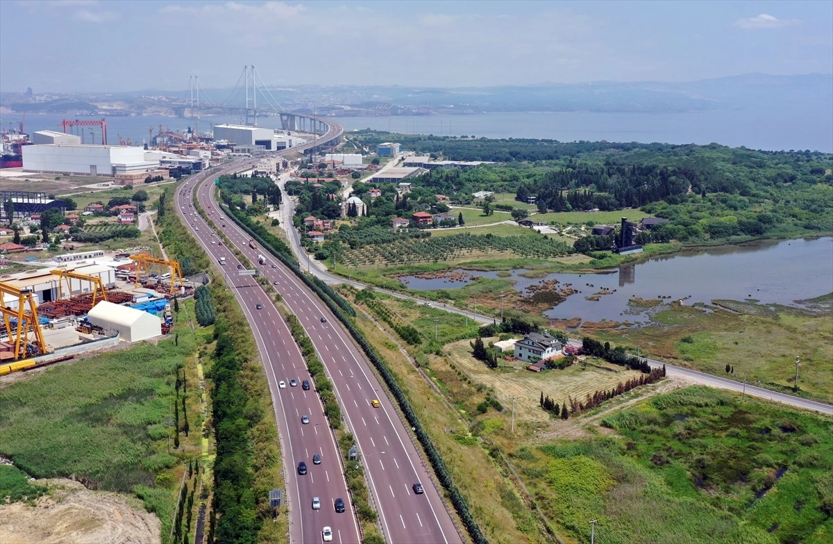 Kurban Bayramı tatilinde İstanbul-İzmir Otoyolu\'nda hareketlilik devam ediyor