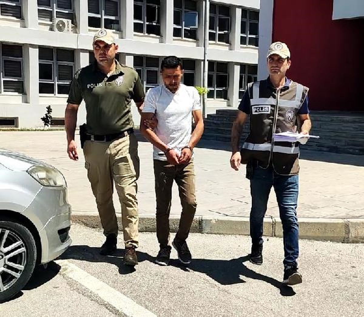 Adana\'da Koyuna İşkence Yapan Şüpheli Gözaltına Alındı